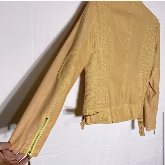 Vintage Roosevelt American College Dyed Yellow Distressed Faux Leather Jacket M - Picture 7 of 16